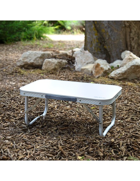 Mesa baja de aluminio para camping