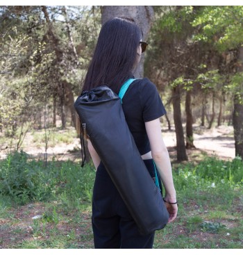 Mesa camping plegable 63x56x42 cm con portavasos negra 2